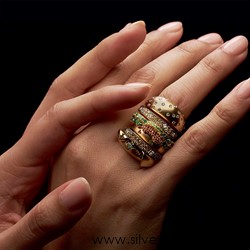 Bling Mag на пальце Bling Mag на пальце
